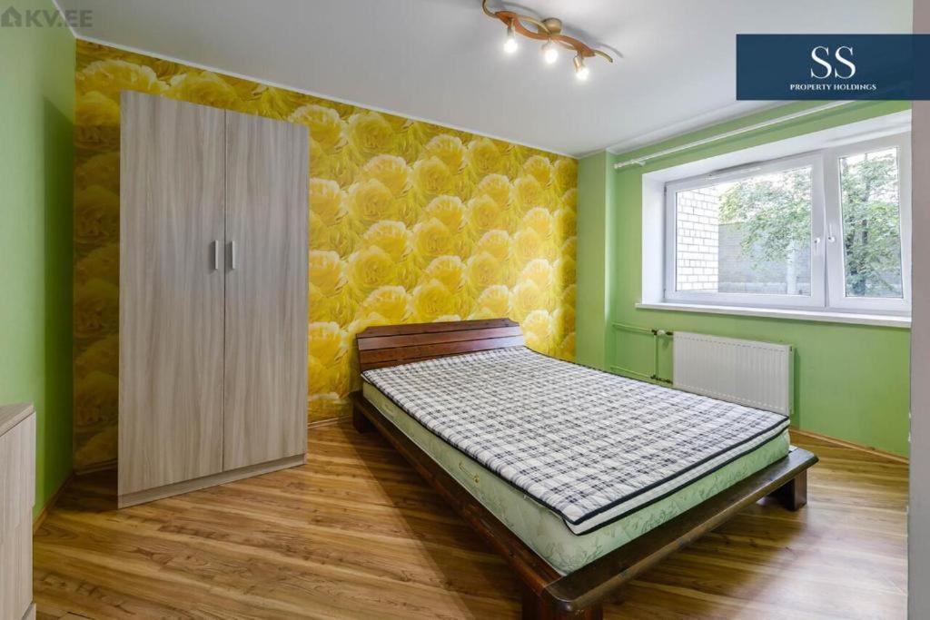 Bright Apartment Near Bus Statioon Tallin Exterior foto