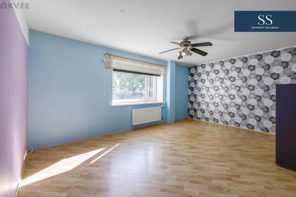 Bright Apartment Near Bus Statioon Tallin Exterior foto
